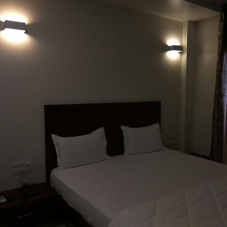 Manasi Inn Satara Eksteriør billede